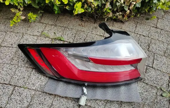 Ford Edge II Rear/tail lights KT4B13405A