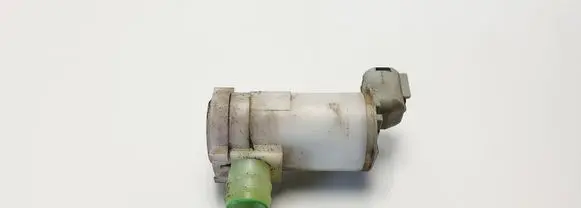 Infiniti FX Windscreen/windshield washer pump 2224643A