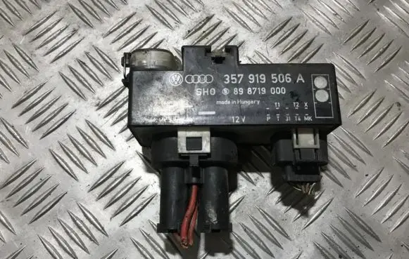 Volkswagen Golf III Coolant fan relay 357919506a 898719000