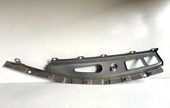 Maserati GranTurismo Fender mounting bracket 66883400