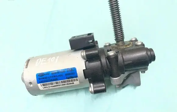 Dodge Challenger Seat adjustment motor L0223210AA06