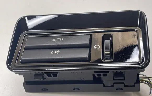 Jaguar F-Type Tailgate opening switch AW9311654AA 10008020