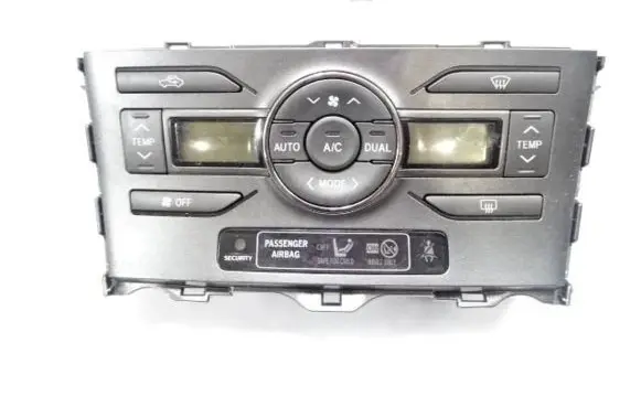 Toyota Auris 150 Climate control unit 5590002231 9J0363100FK2B