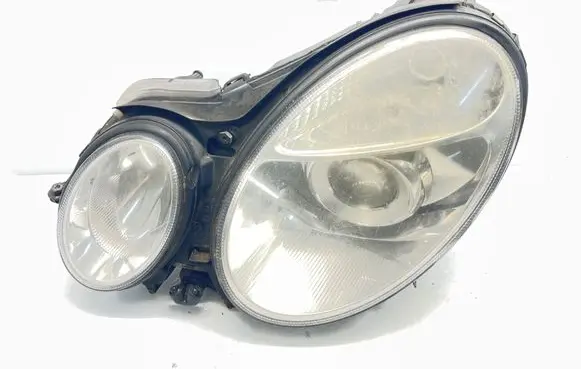 Mercedes-Benz E W211 Headlight/headlamp 10698191 5DV00829000