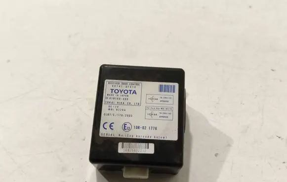 Toyota Corolla Verso E121 Door control unit/module 897410F010 61B168000 10R021776