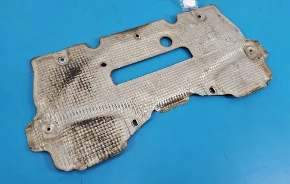 Ford Focus Center/middle under tray cover JX6B-11122-AC IMPRK1536888