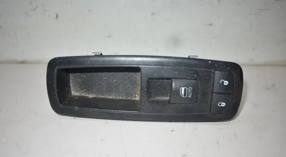Chrysler Town & Country V Electric window control switch 68110865AA