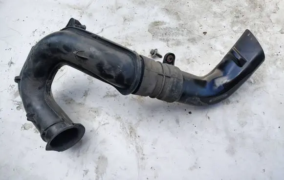 Renault Fluence Air intake hose/pipe 8200923128