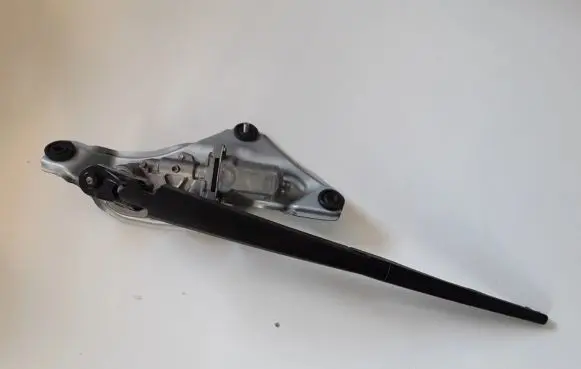 Hyundai Tucson TL Rear window wiper motor 98700D3000