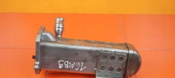 Peugeot 508 RXH EGR valve cooler V29008705 4HL