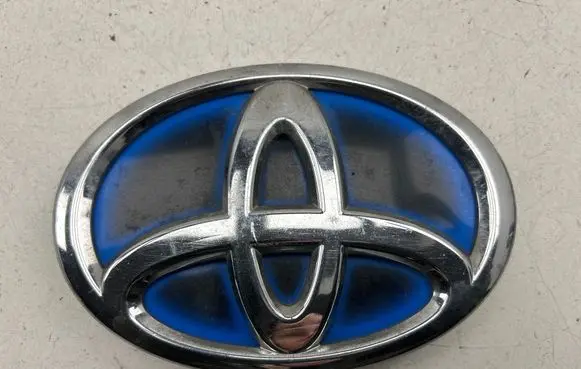 Toyota Prius+ (ZVW40) Manufacturer badge logo/emblem 7531147011 7531047030 7531047010