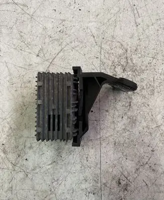 Ford Ranger Glow plug pre-heat relay AB3912B681