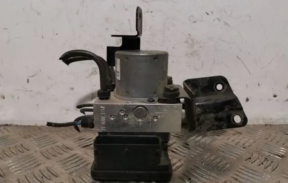 KIA Sorento ABS Pump 589102P970