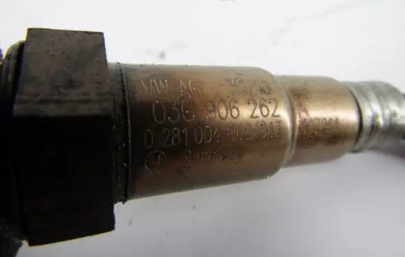 Volkswagen Caddy Lambda probe sensor 03g906262