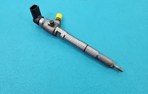 Fuel injector