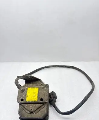 Mercedes-Benz C W202 Xenon control unit/module A2028207026 1307329039