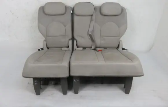 Chrysler Voyager Second row seats 