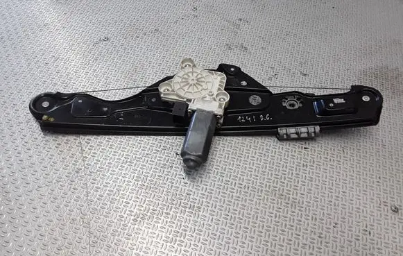 Mercedes-Benz E W211 Rear door window regulator with motor A2117300246