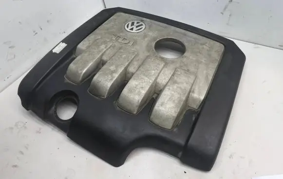 Volkswagen Touran I Engine cover (trim) 03G103925AE 03G103925AG 03G103925AF