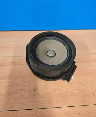 Opel Zafira C Front door speaker