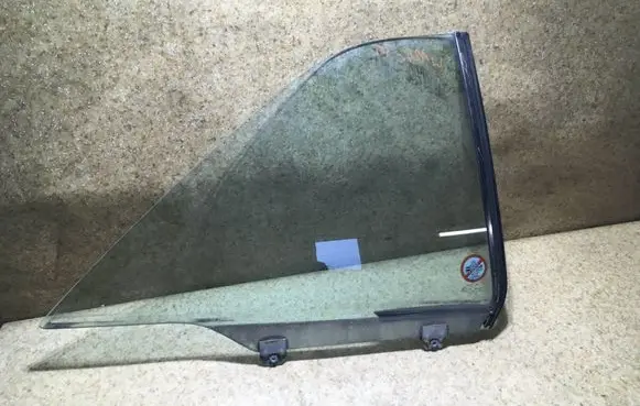 Mercedes-Benz E W124 Rear door window glass 