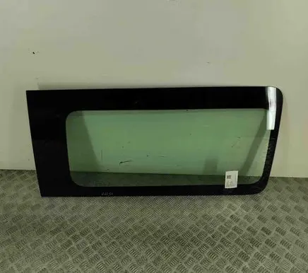 Toyota Proace Sliding door window/glass SU001A4543
