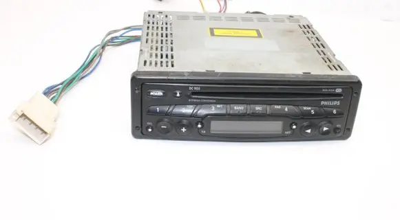 Seat Alhambra (Mk2) Radio/CD/DVD/GPS head unit DC905