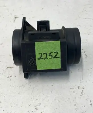 Audi A4 S4 B5 8D Mass air flow meter 074906461