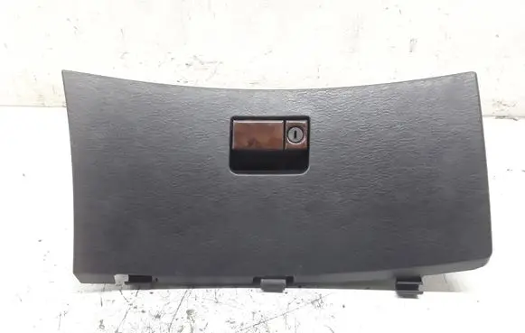 Chrysler Pacifica Glove box