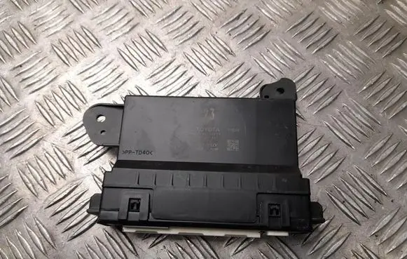 Lexus RX 450H Other control units/modules 8865048F70