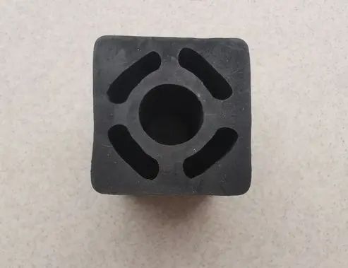 Mercedes-Benz C W203 Radiator mount bracket A2035040112