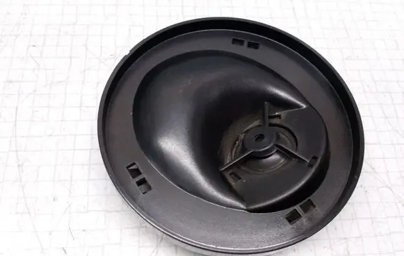 Volkswagen Golf III Front door high frequency speaker 1H0035411