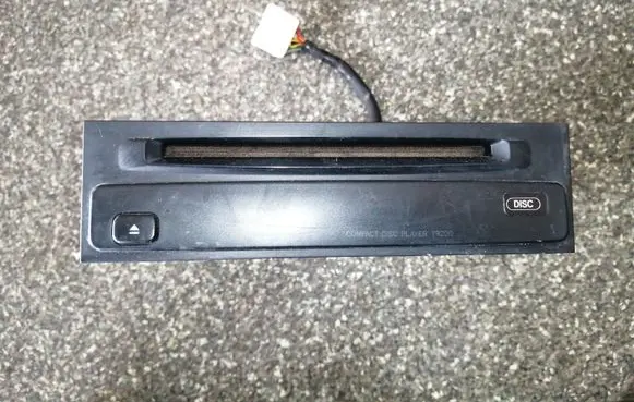 Toyota Avalon XX20 Radio/CD/DVD/GPS head unit 0860100870
