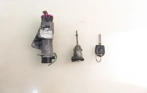 Seat Ibiza III (6L) Ignition lock 4B0905851C