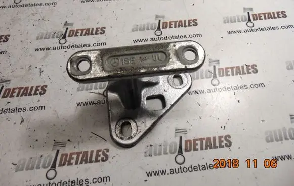 Mercedes-Benz E W211 Front door upper hinge