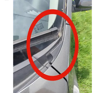 Mazda 3 II Front arch trim BBM451PC1 K2443