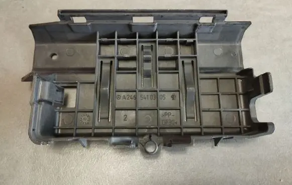 Battery box tray