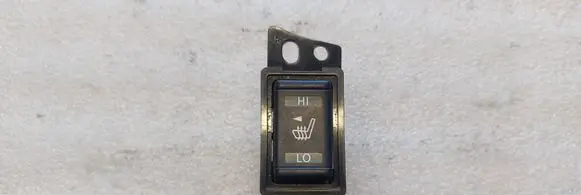 Nissan X-Trail T32 Seat heating switch