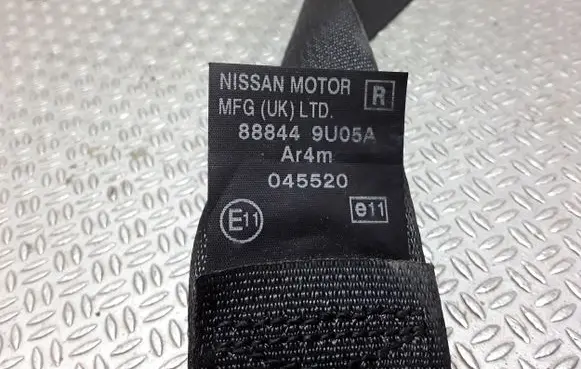 Nissan Note (E11) Rear seatbelt 888449U05A