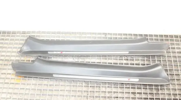 Audi TT TTS Mk2 sill trim set (inner) 8J0853491G 8J0853492G