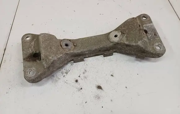 BMW 3 F30 F35 F31 Engine mounting bracket 2904f