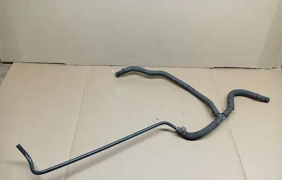 Volkswagen Golf Sportsvan Engine coolant pipe/hose 04E121064E