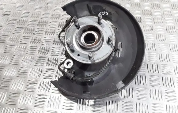 Opel Astra J Front wheel hub