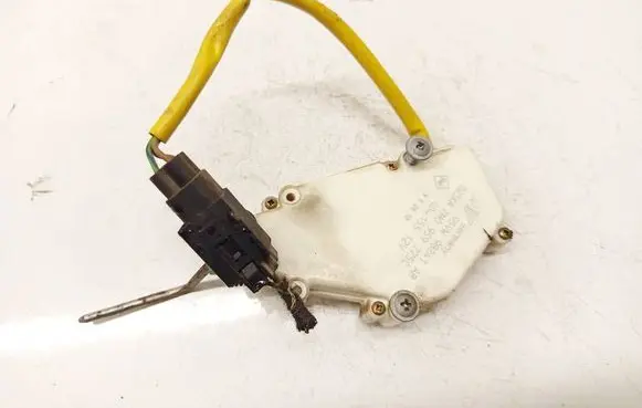 Seat Alhambra (Mk1) Central locking motor 7m0959775c 95vw9b241ab