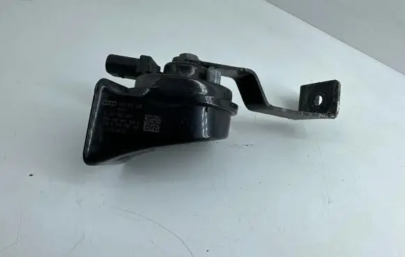 Audi A6 S6 C7 4G Horn signal 4G0951223 6033FB2347