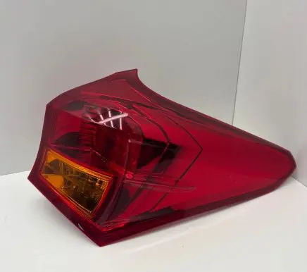 Toyota RAV 4 (XA40) Rear/tail lights 13669 2662