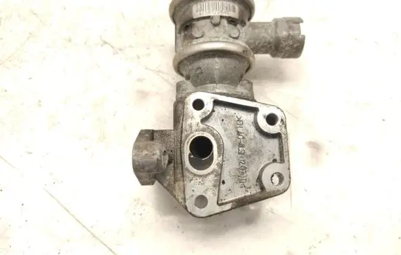 Volkswagen Golf Plus EGR valve 06A131166E