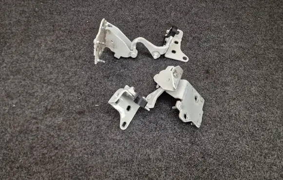 Mercedes-Benz E W238 Tailgate/trunk/boot hinge A2387501600 A2387501500