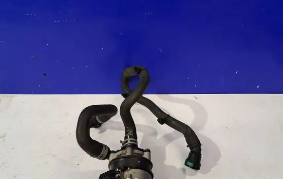 Polestar 2 Water pump 32339380 31684212