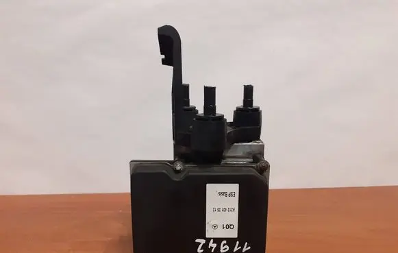 Mercedes-Benz E W212 ABS Pump A2124313512